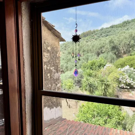Lägenhet Host4u - Cozy Warm House With Beautiful View On The Olives Valley *